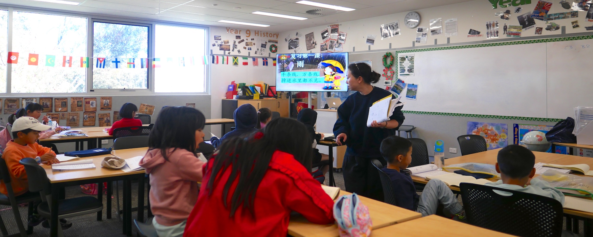 Students attending a Chinese class at Canberra Chinese School
